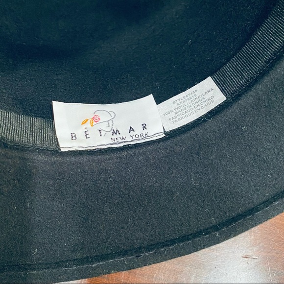 VTG 1980-90s Black Wool Double Knotted Band Cloche Hat by Betmar of New York - Picture 7 of 9